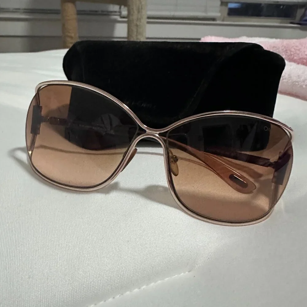 Tom Ford Eugenia TF156